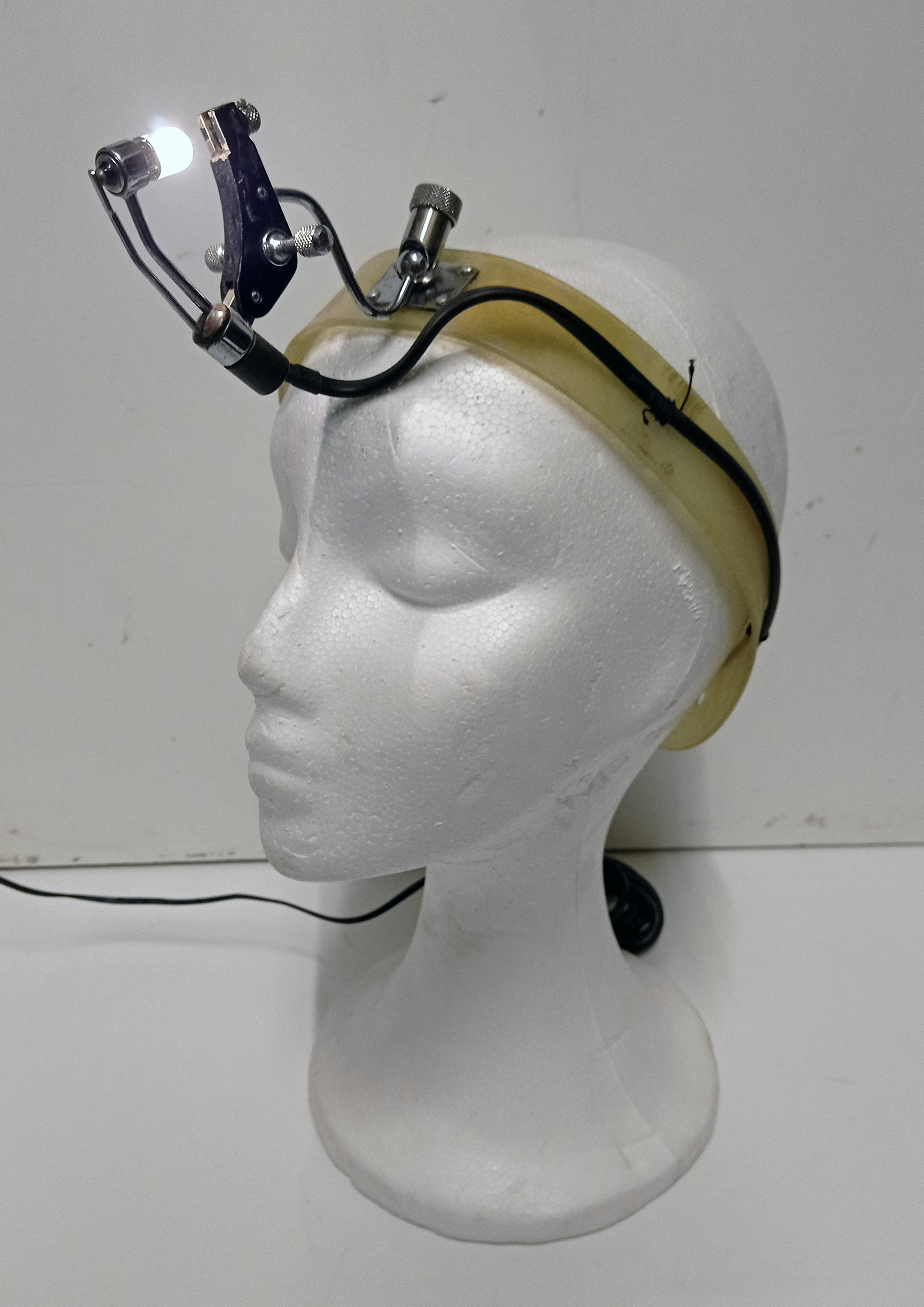 luz frontal medico 1 funciona 1u.